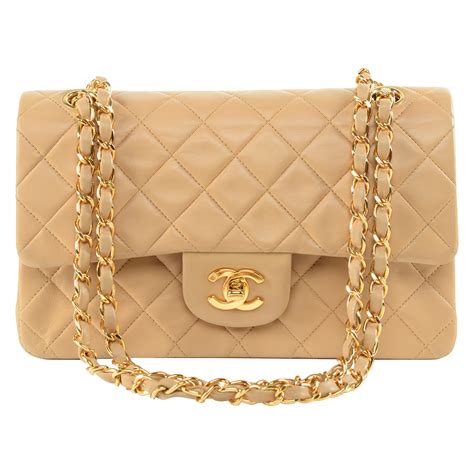 chanel boy beige 16a